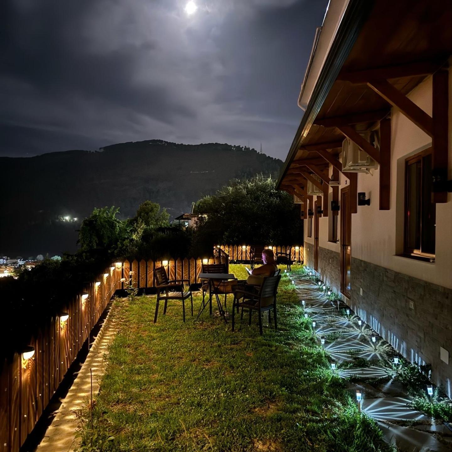 Guest House Mario Berati Exterior foto